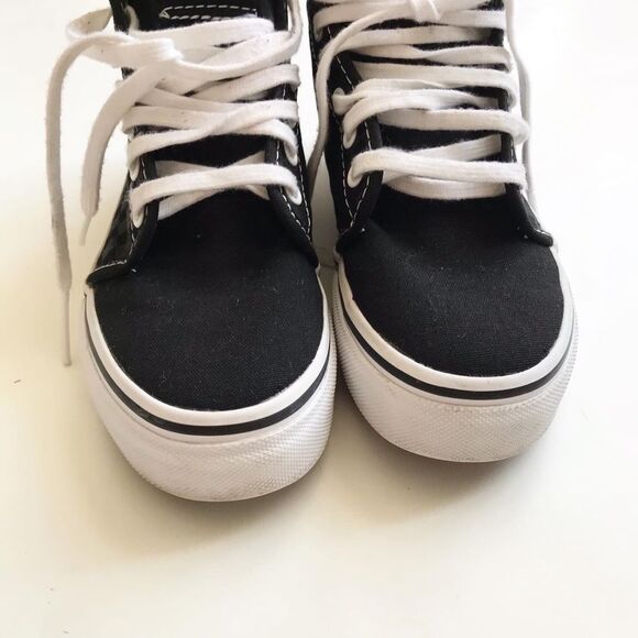 Vans light checkered mid-top sneakers EUC  size 13 toddler - Picture 4 of 9